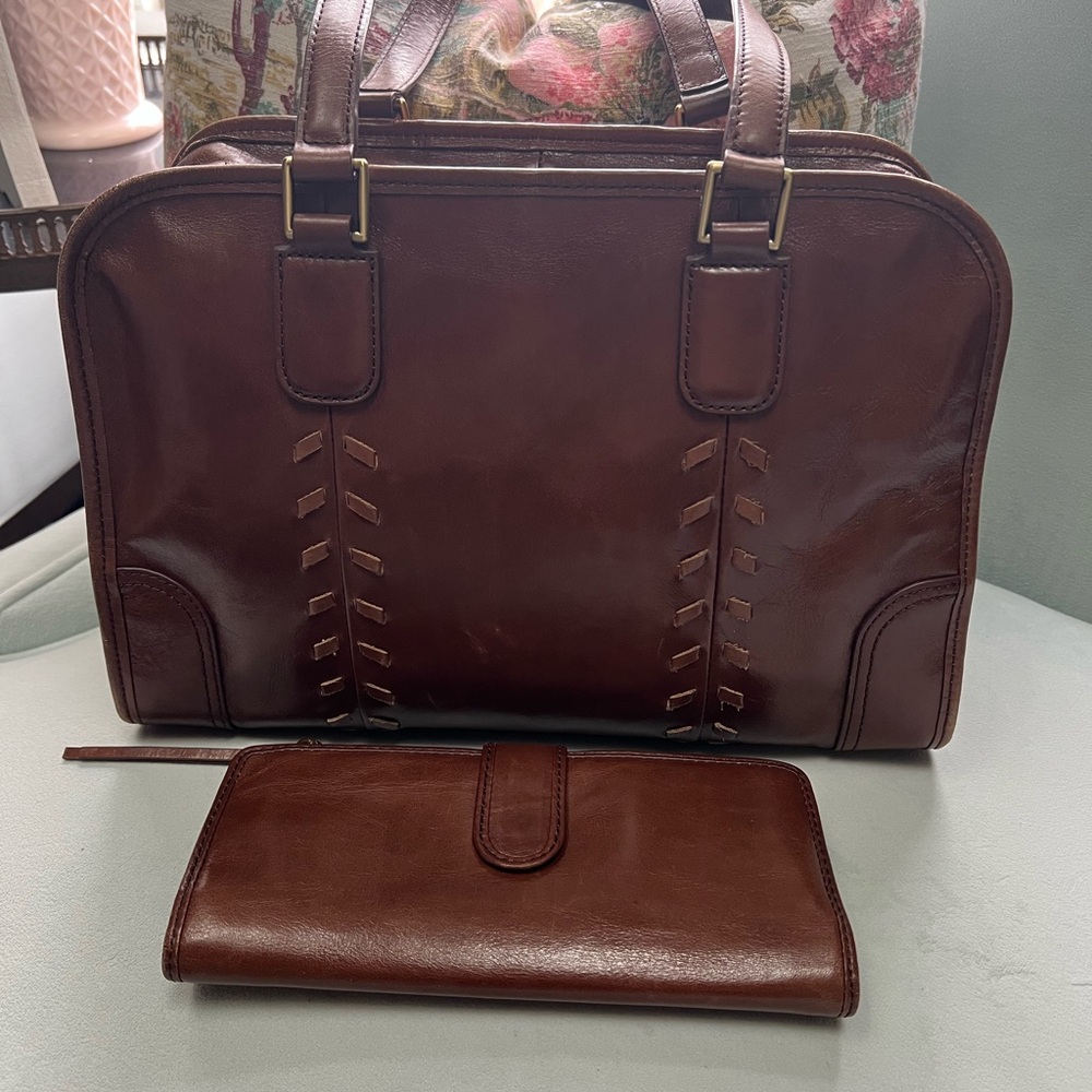 Elegant Brown Leather HOBO Shoulder Bag and Wallet